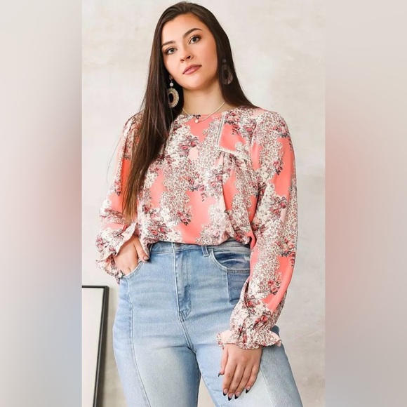 willow & root Tops - NWT Willow & Root Floral Boho Blouse SZ Large Pink Long Sleeve Peasant Top
